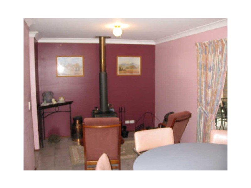 16 Poinciana Court, Walloon QLD 4306