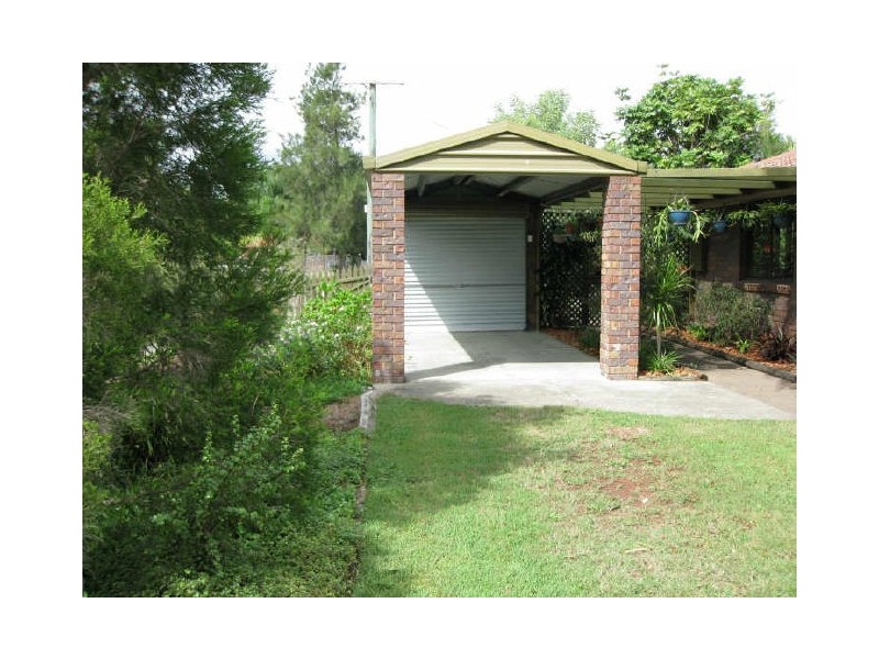 16 Poinciana Court, Walloon QLD 4306