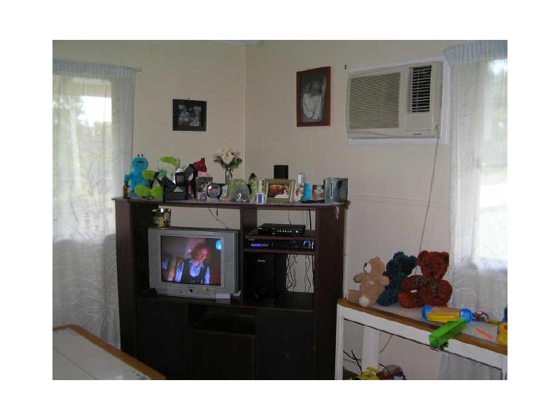 4 Wentworth Street, Leichhardt QLD 4305