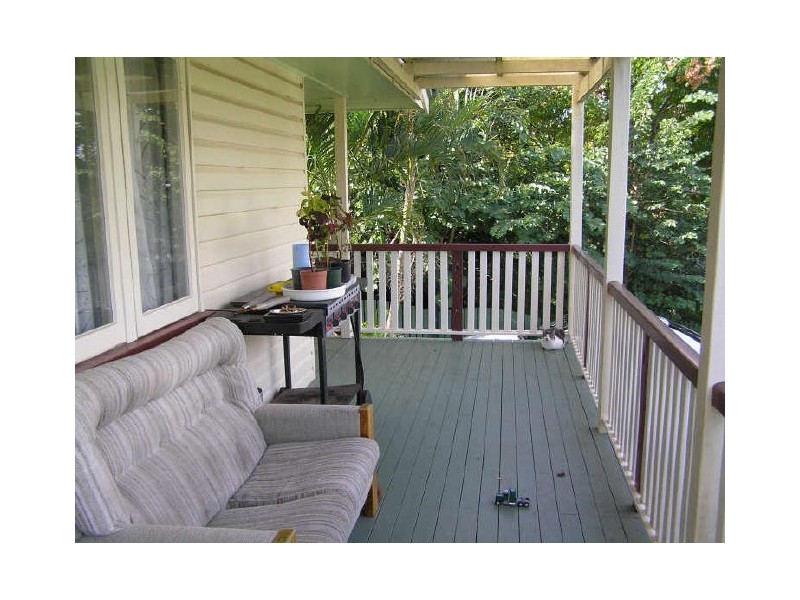 4 Wentworth Street, Leichhardt QLD 4305