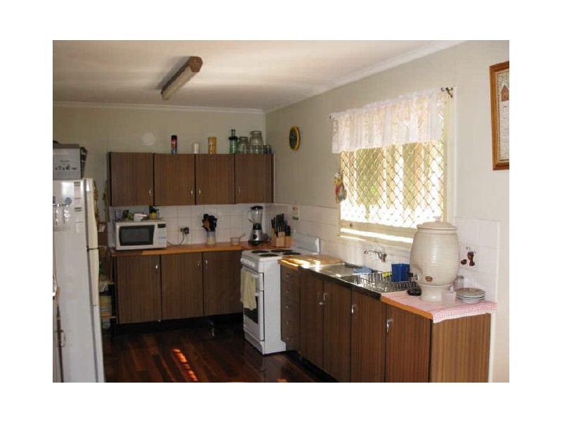 10 Trumper Street, East Ipswich QLD 4305
