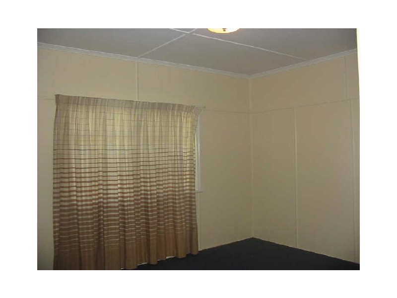 16 Harold Street, Bundamba QLD 4304