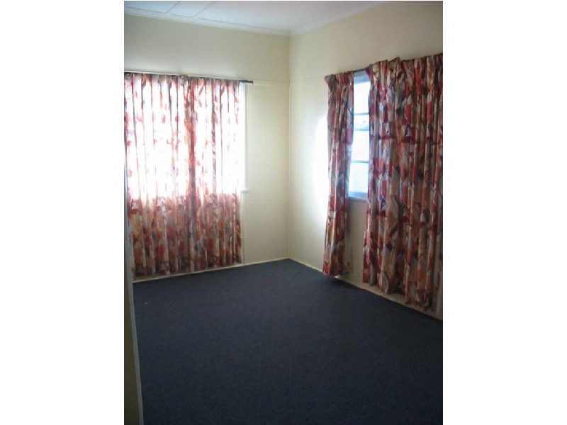 16 Harold Street, Bundamba QLD 4304