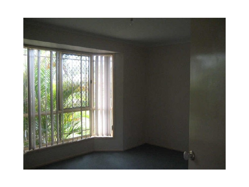 35 Helen Street, North Booval QLD 4304