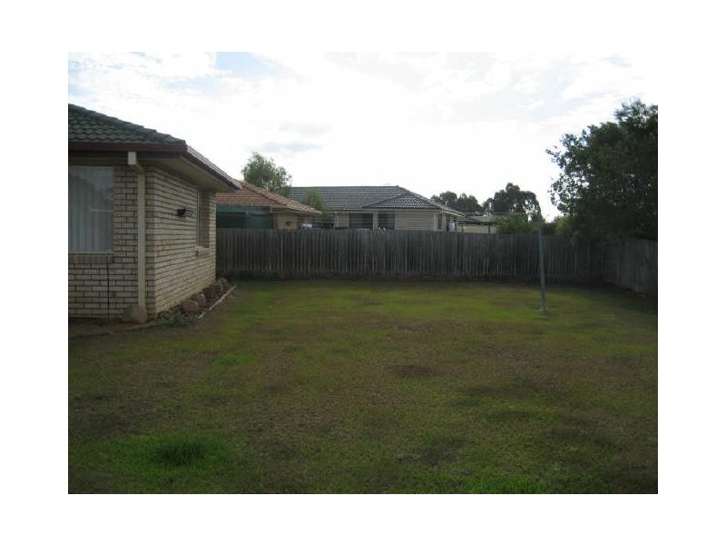 35 Helen Street, North Booval QLD 4304