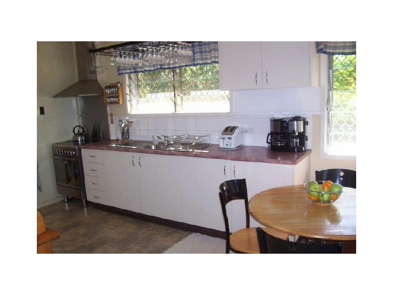 20 Lawson Street, Leichhardt QLD 4305