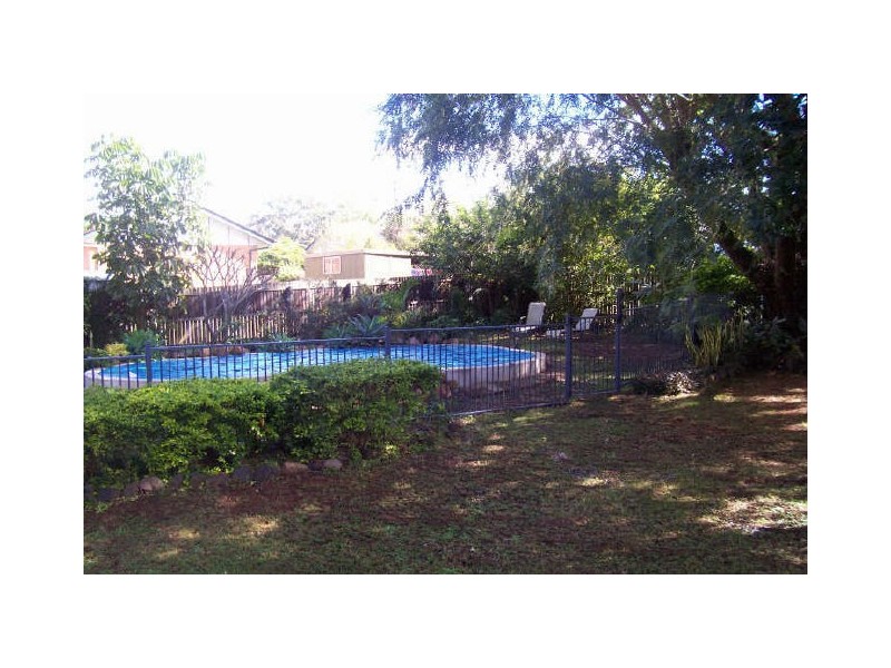 20 Lawson Street, Leichhardt QLD 4305