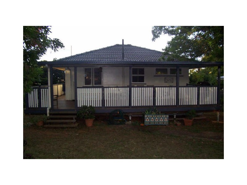 20 Lawson Street, Leichhardt QLD 4305