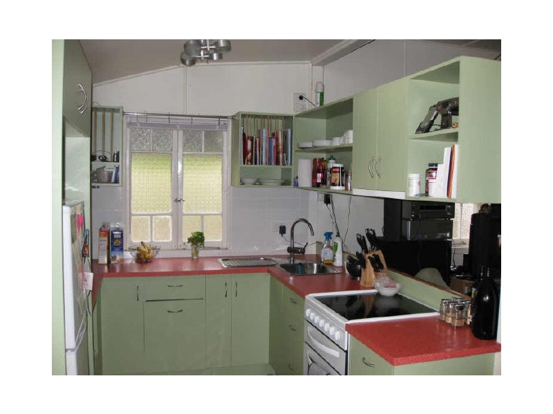 8 High Street, Ebbw Vale QLD 4304