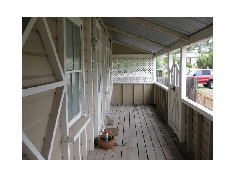8 High Street, Ebbw Vale QLD 4304