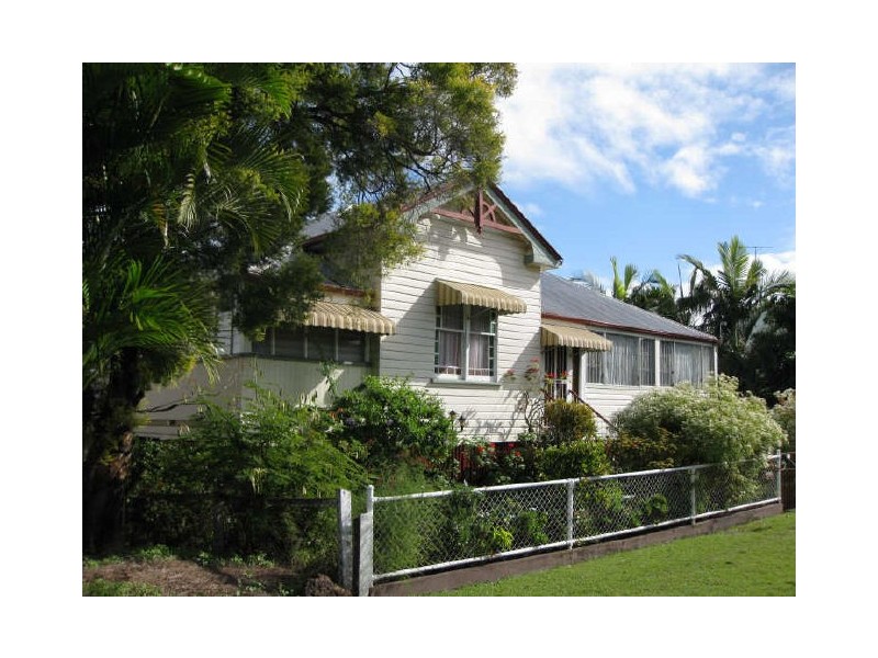 26 Smith Street, North Ipswich QLD 4305