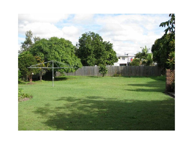 26 Smith Street, North Ipswich QLD 4305