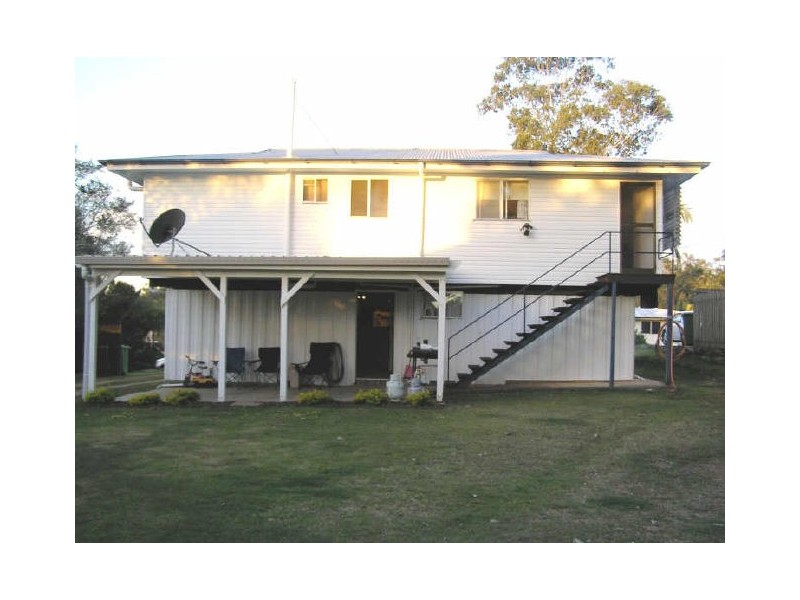 8 Blackwood Avenue, North Ipswich QLD 4305