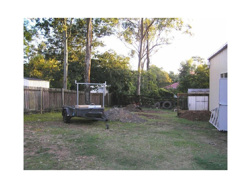 8 Blackwood Avenue, North Ipswich QLD 4305