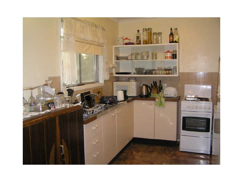 8 Blackwood Avenue, North Ipswich QLD 4305