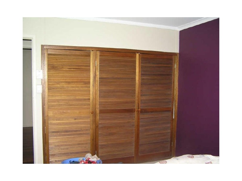 8 Blackwood Avenue, North Ipswich QLD 4305