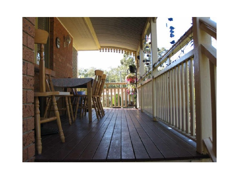 35 Melrose Drive, Flinders View QLD 4305