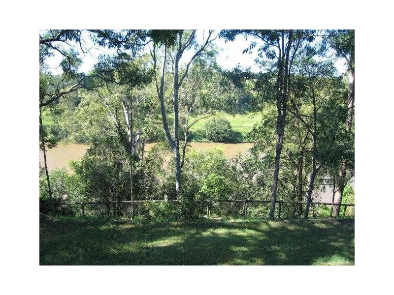 12 Apurla Court, Karana Downs QLD 4306