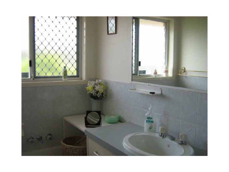 10 Rockman Drive, Raceview QLD 4305