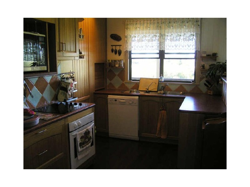 19 Nathan Street, East Ipswich QLD 4305