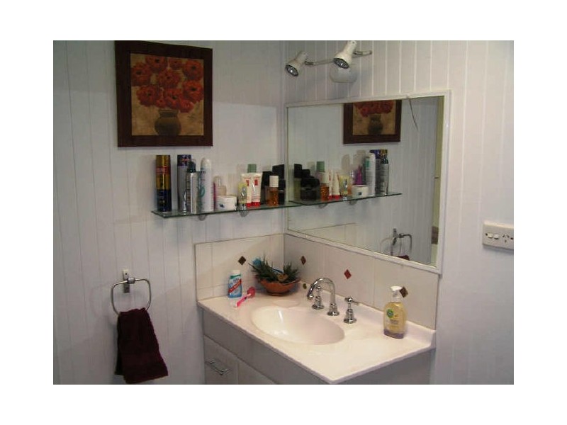 19 Nathan Street, East Ipswich QLD 4305