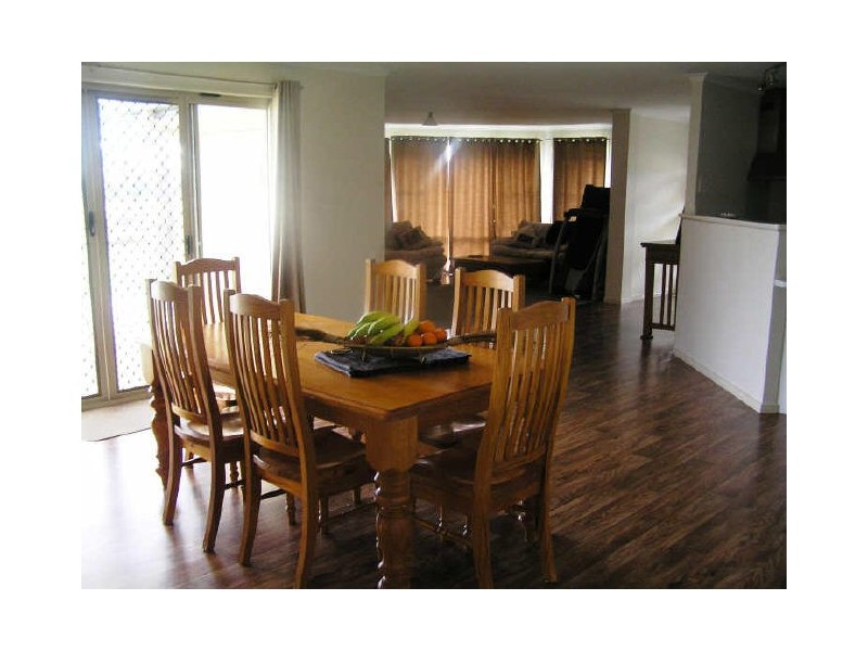 30 Ivory Close, Peak Crossing QLD 4306