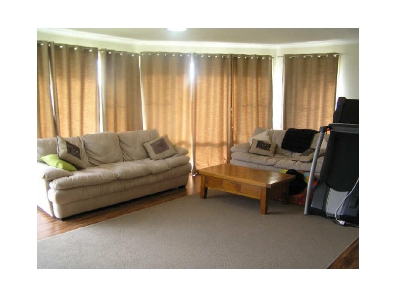 30 Ivory Close, Peak Crossing QLD 4306