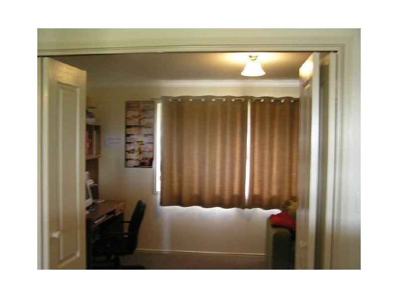 30 Ivory Close, Peak Crossing QLD 4306