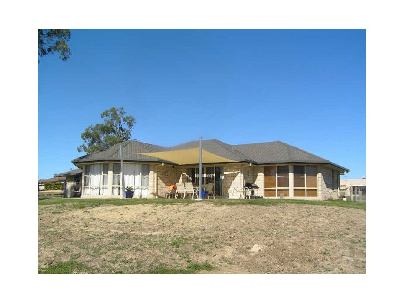 30 Ivory Close, Peak Crossing QLD 4306