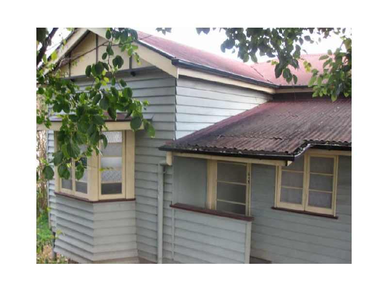 64 Pine Mountain Road, North Ipswich QLD 4305