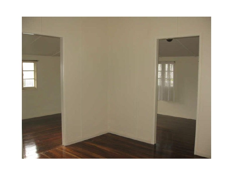 64 Pine Mountain Road, North Ipswich QLD 4305