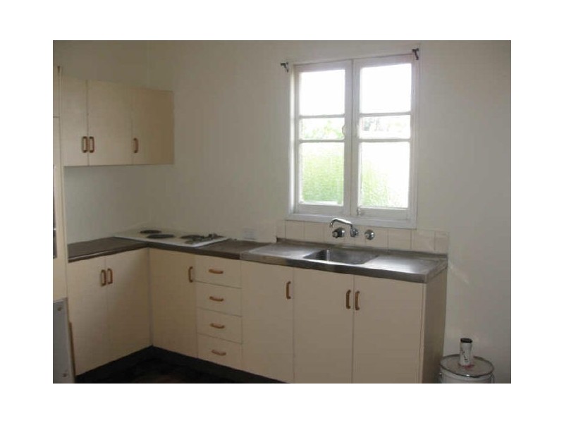 64 Pine Mountain Road, North Ipswich QLD 4305