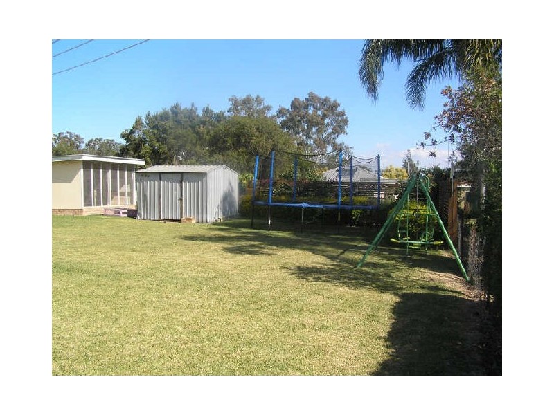 9 Phillips Street, Ebbw Vale QLD 4304