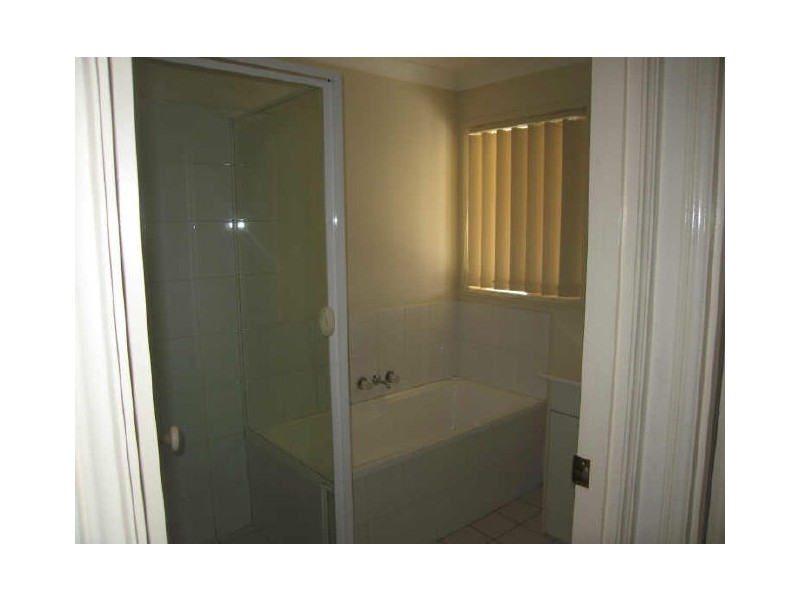 351 South Station Road, Raceview QLD 4305