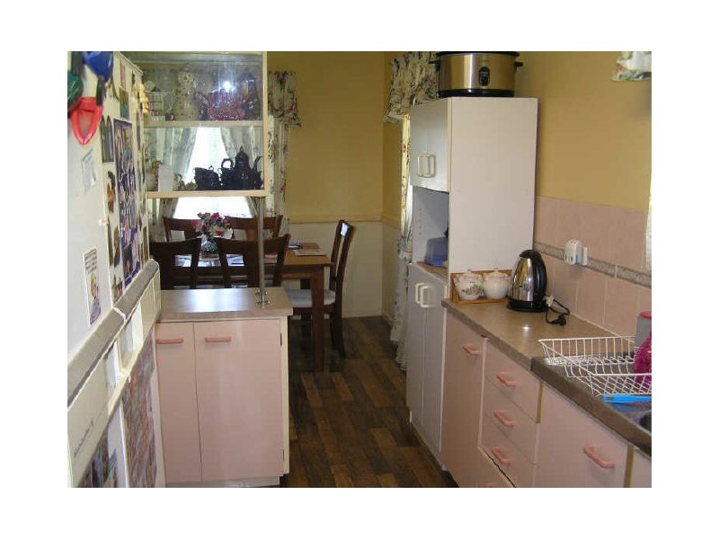 103 Robertson Road, Raceview QLD 4305