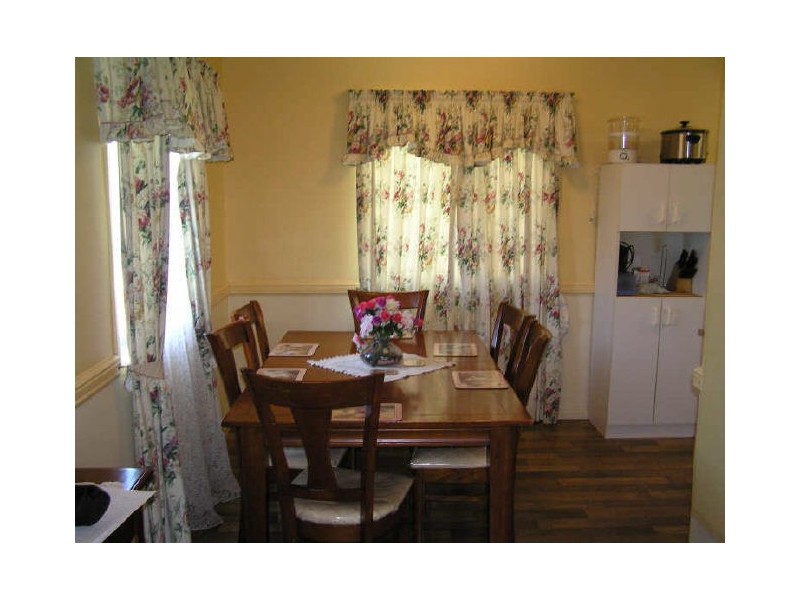 103 Robertson Road, Raceview QLD 4305