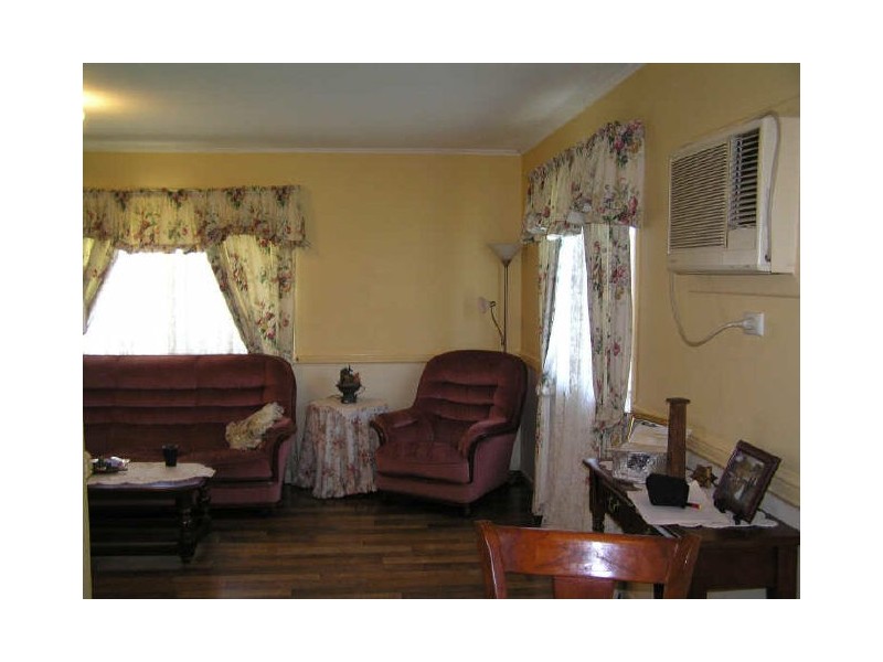 103 Robertson Road, Raceview QLD 4305