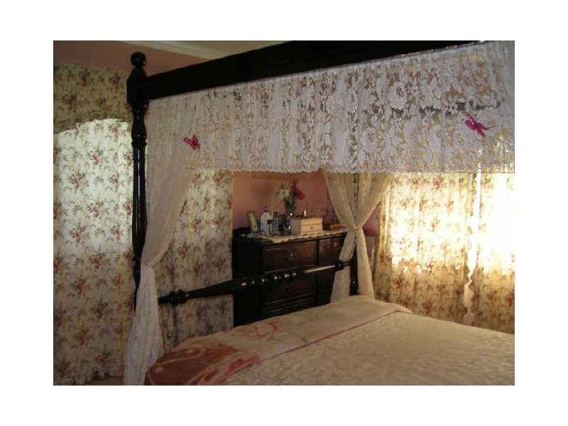 103 Robertson Road, Raceview QLD 4305