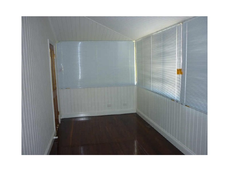 24 Pommer Street, Brassall QLD 4305