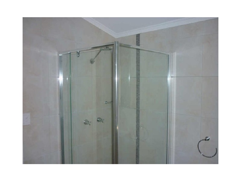 24 Pommer Street, Brassall QLD 4305