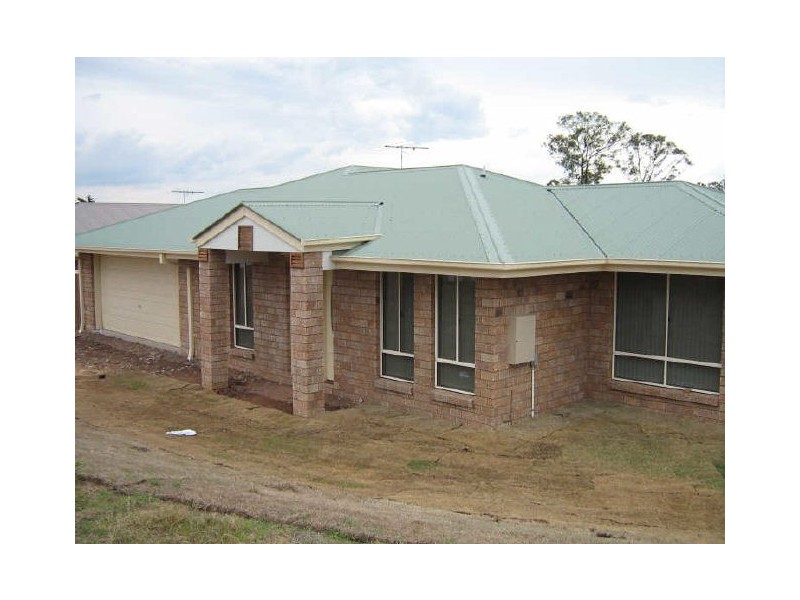 19 Eric Drive, Blackstone QLD 4304