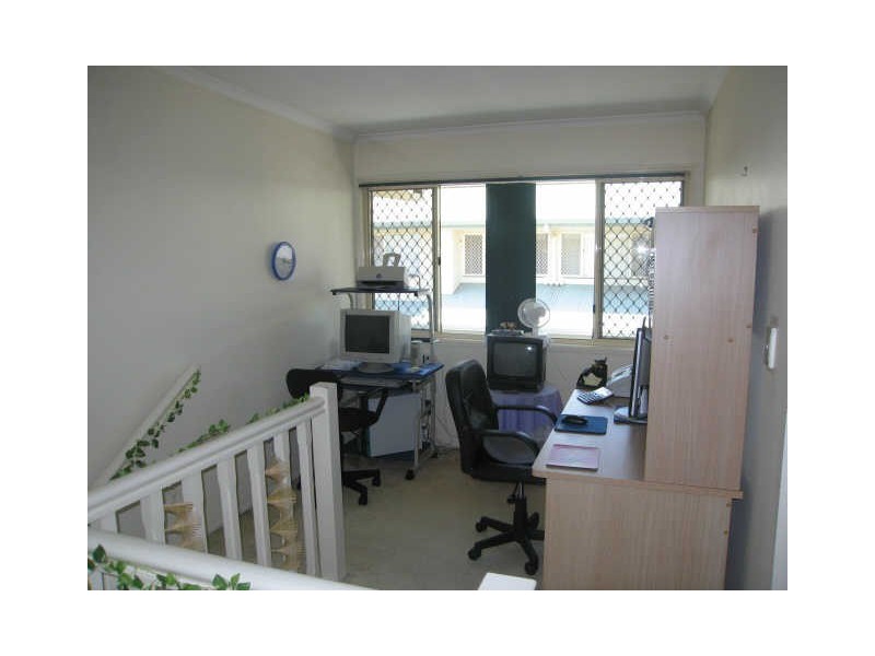 10/12 Bergin Street,, Booval QLD 4304