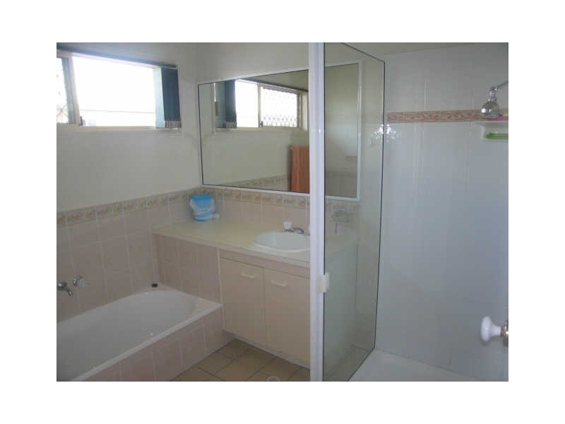 10/12 Bergin Street,, Booval QLD 4304