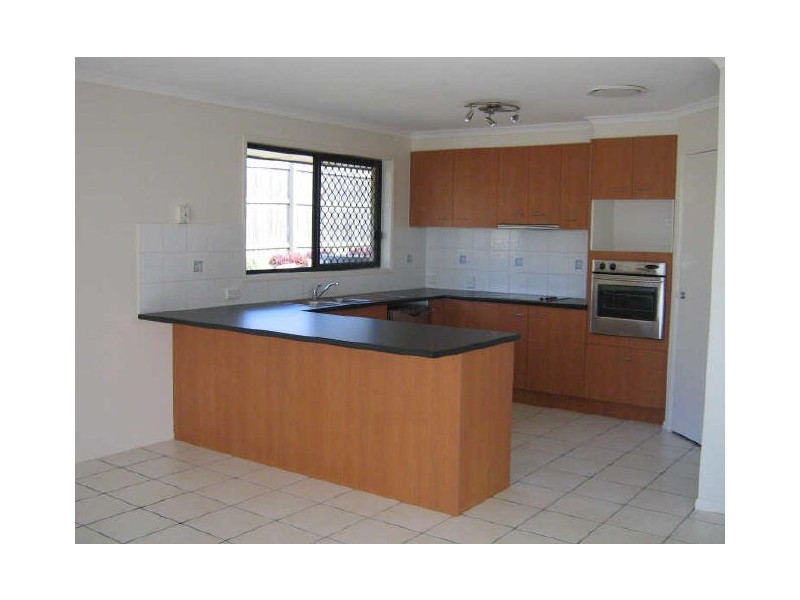 27 Chestnut Drive, Flinders View QLD 4305