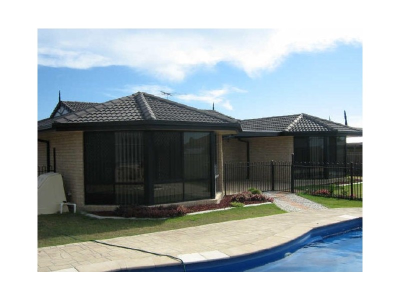 27 Chestnut Drive, Flinders View QLD 4305