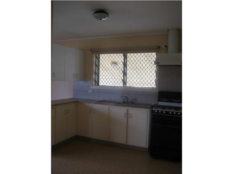 5 Kynance Street, Leichhardt QLD 4305