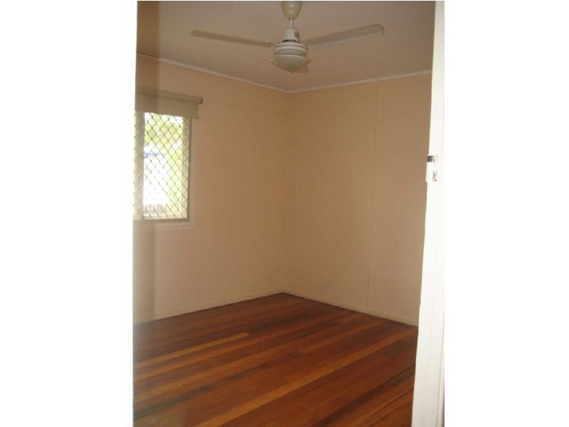 5 Kynance Street, Leichhardt QLD 4305