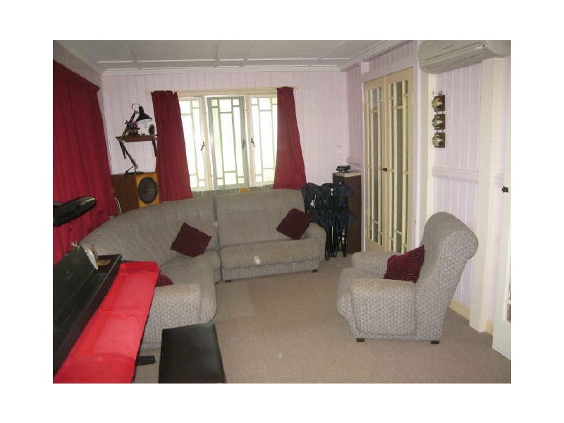 7 King Street, Newtown QLD 4305