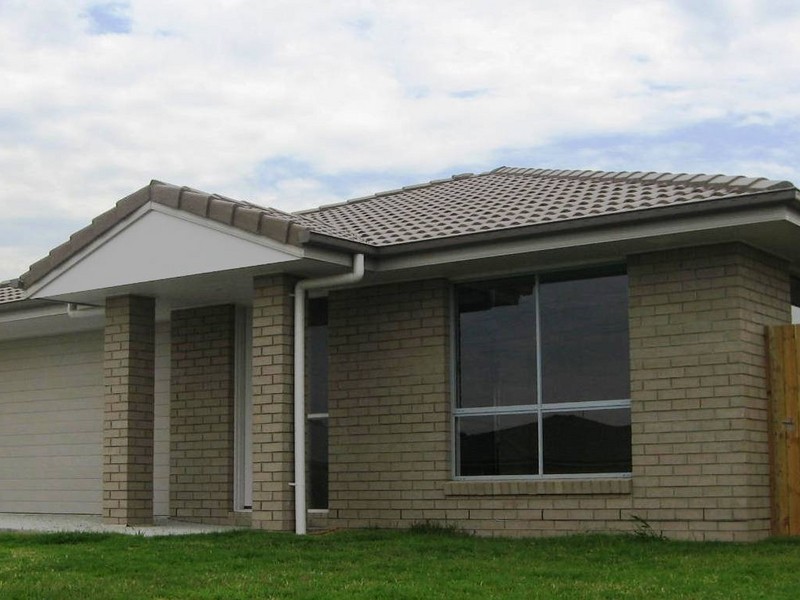 6 Rush Court, Bundamba QLD 4304