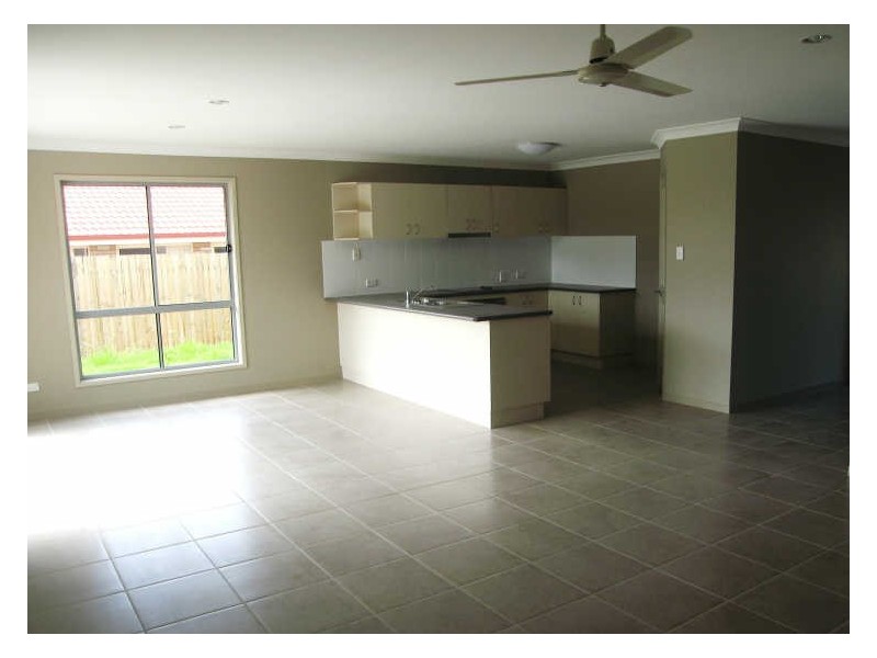 6 Rush Court, Bundamba QLD 4304